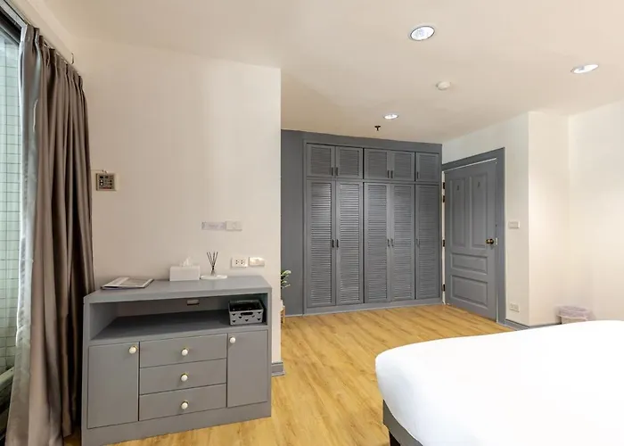 公寓 Cozy 2br In 5 Mins Bts 110 Sqm By Mattco 曼谷